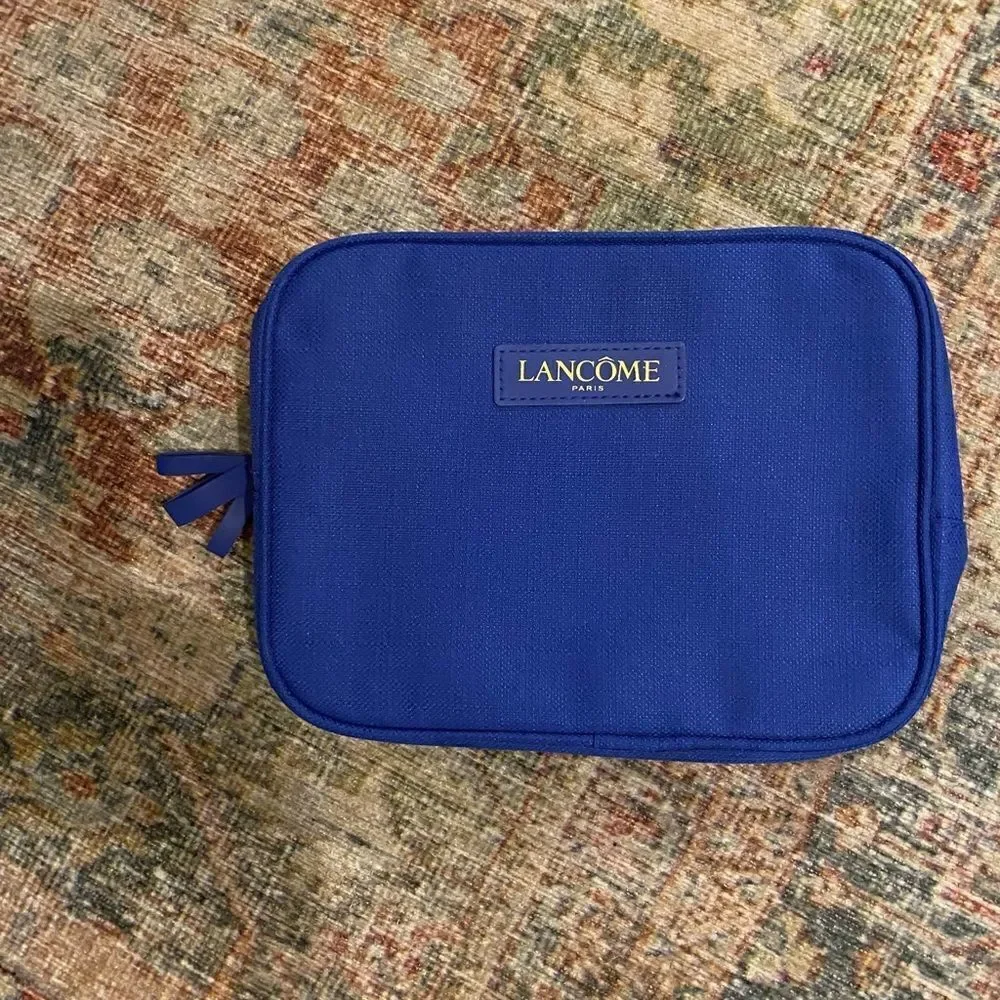 HP✨🎉(NWOT) Lancôme cosmetic bag